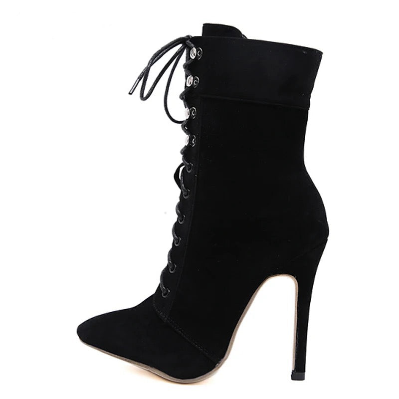 Samantha - Black Booties
